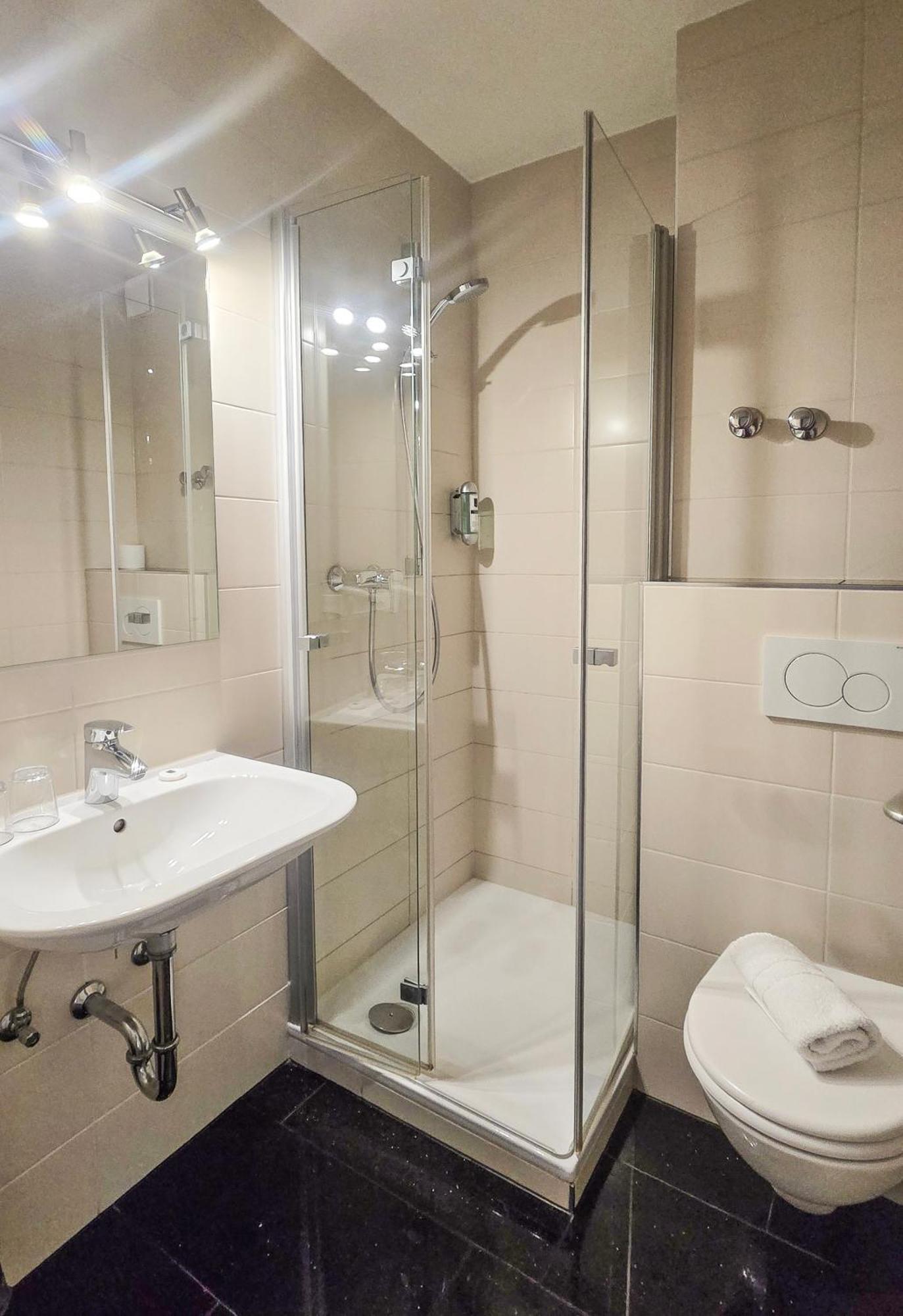Hotel Zur Moselbruecke Schweich Zewnętrze zdjęcie